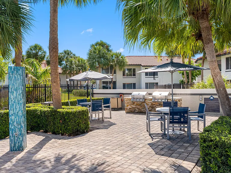 Boca Arbor Club Apartments — Photo 7