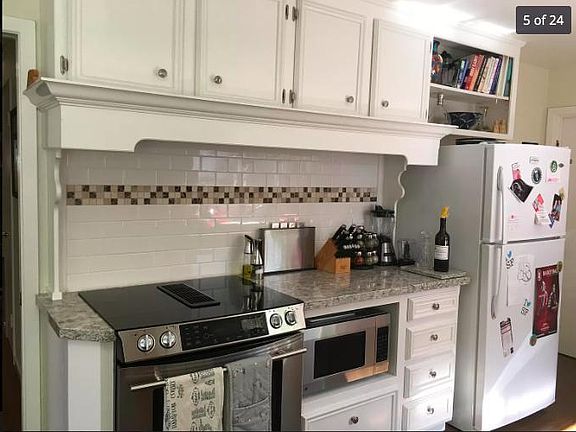 4th image of 2180 Mills Ave