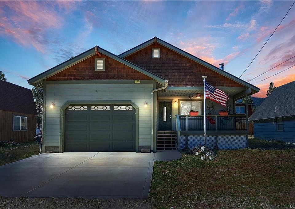 1st image of 2112 3rd Ln