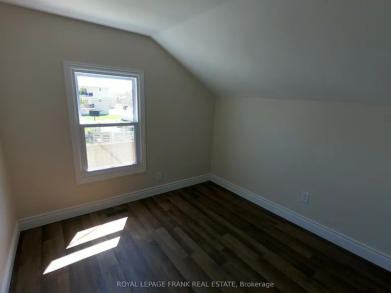 173 Stanley St #C — Photo 6