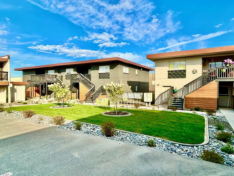 Kamden Place: Leasing Specials! Balconies, Lawn Space, Quiet Community in Pasco — Photo 40