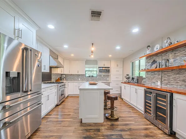24314 Anderson St, Huffman, TX 77336