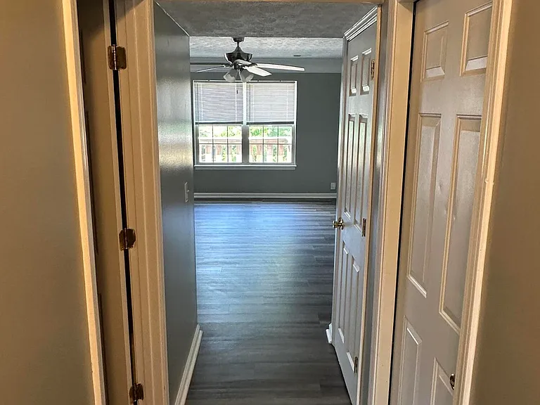 1087 Duval St — Photo 15