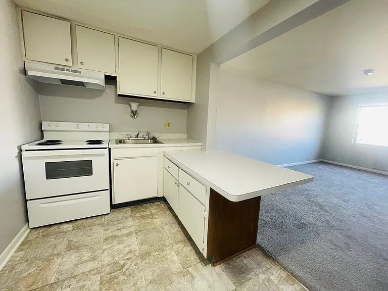 3566 E Main St — Photo 10