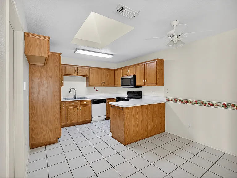 7016 Snowivy Ct — Photo 15