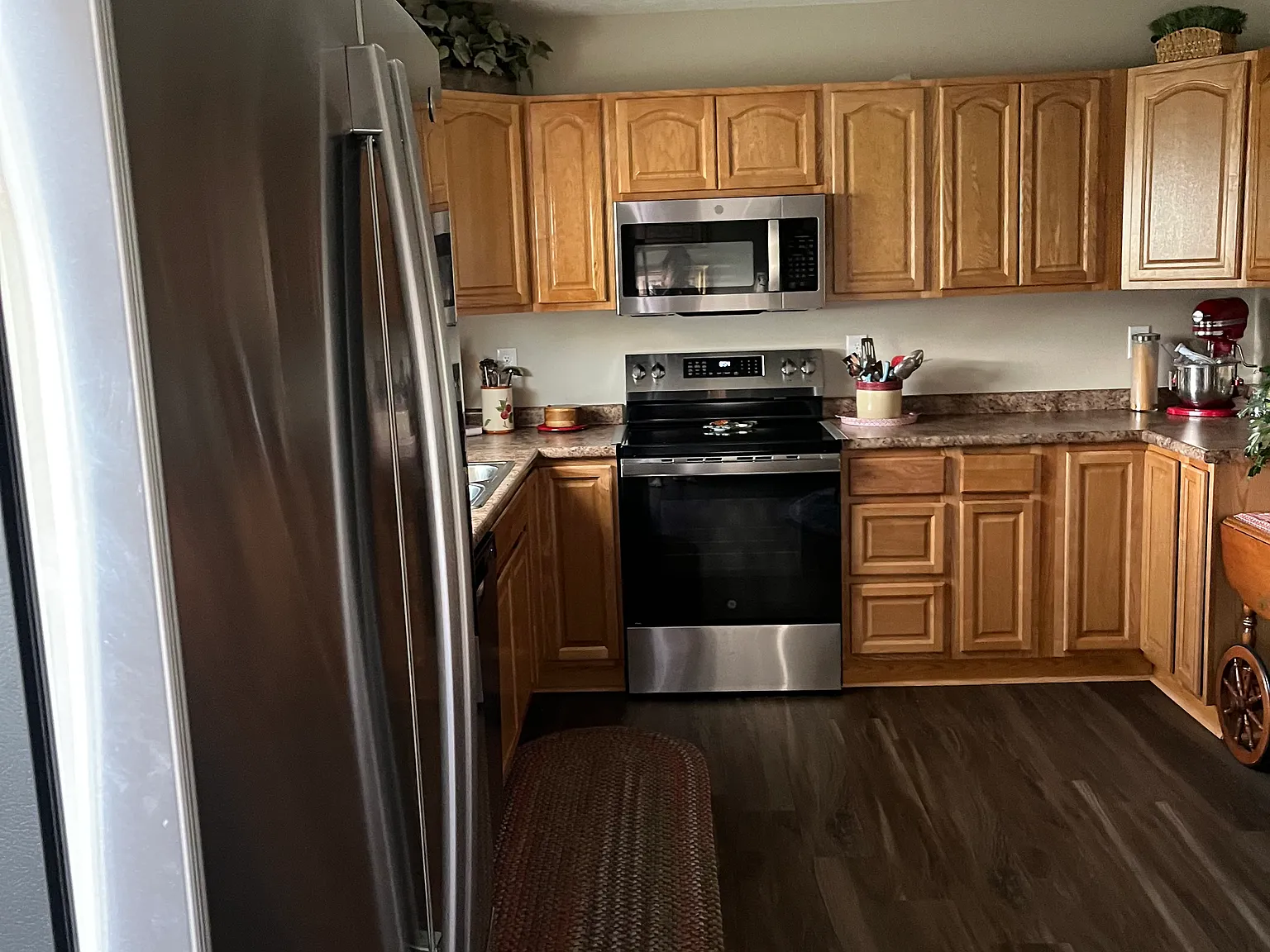 3 bed, 1600 sqft, $2,100 — Photo 4