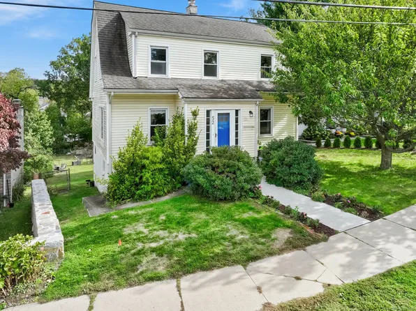 52 Penzance Road, Stamford, CT 06902