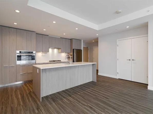 530 E 3rd St SE #1205, Calgary, AB T2G 1B6