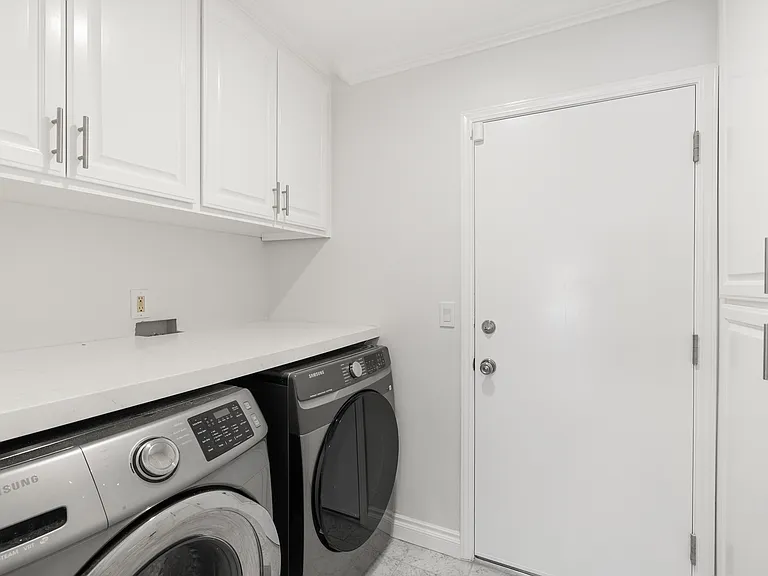 5442 Alfonso Dr — Photo 13