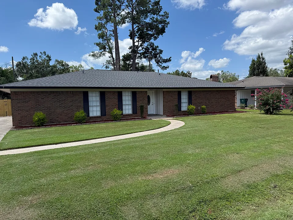 2806 Breville St