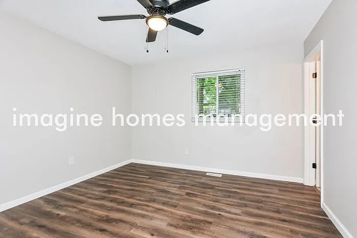 3131 Woodcliff Manor Rd — Photo 5
