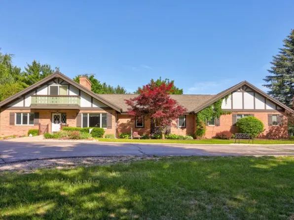 3771 N Colwood Rd, Caro, MI 48723