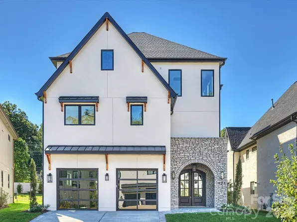 927 Laurel Creek Ln, Charlotte, NC 28211