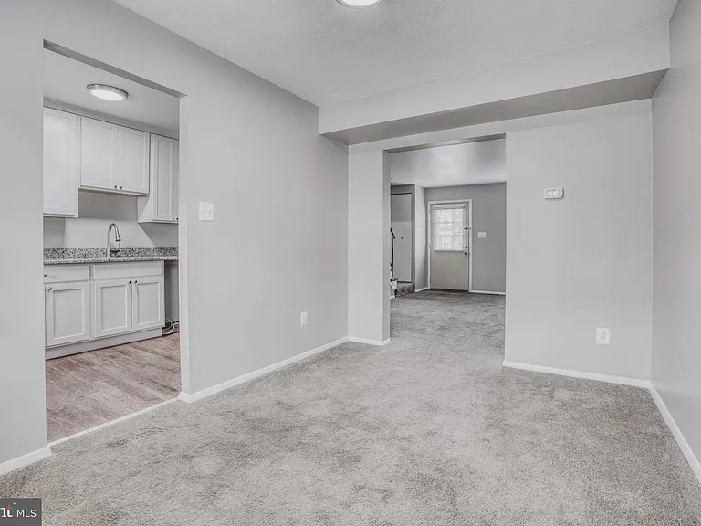 8 Beyda Ct #28 — Photo 4