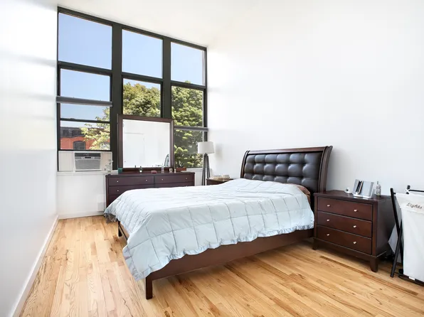 204 Huntington Street image 4 of 12