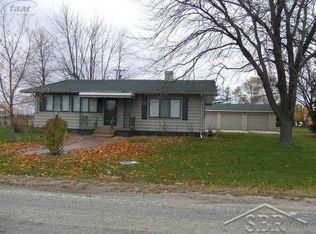 9984 Henderson Rd, Corunna, MI 48817