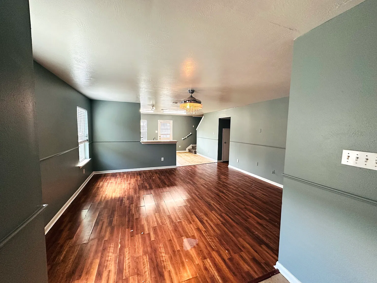 3 bed, 2115 sqft, $1,970 — Photo 3