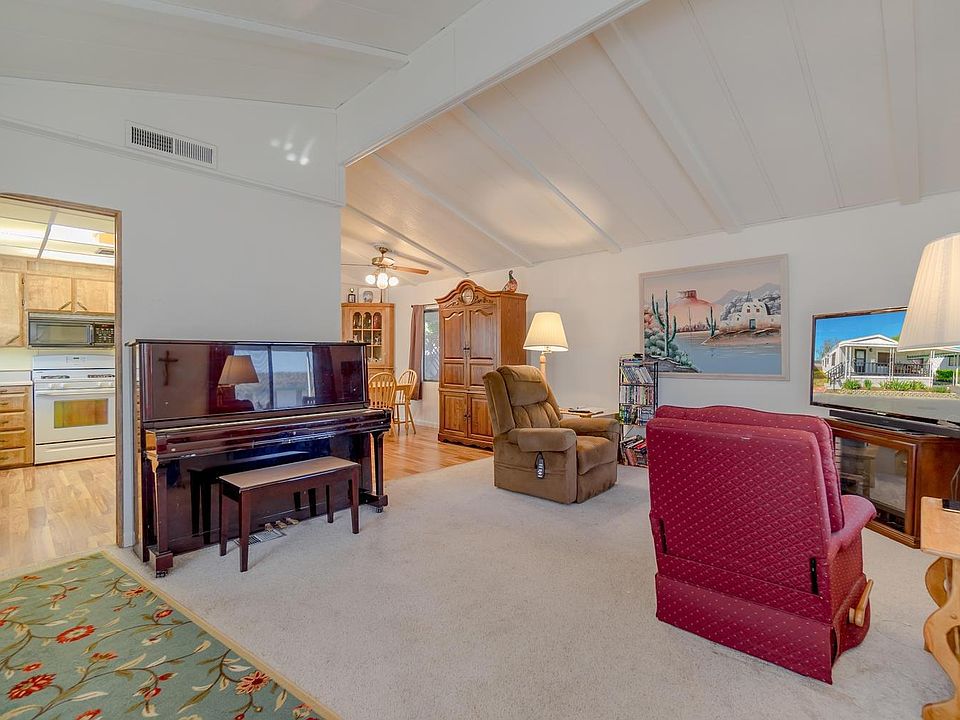 1st image of 121 Campus Ct