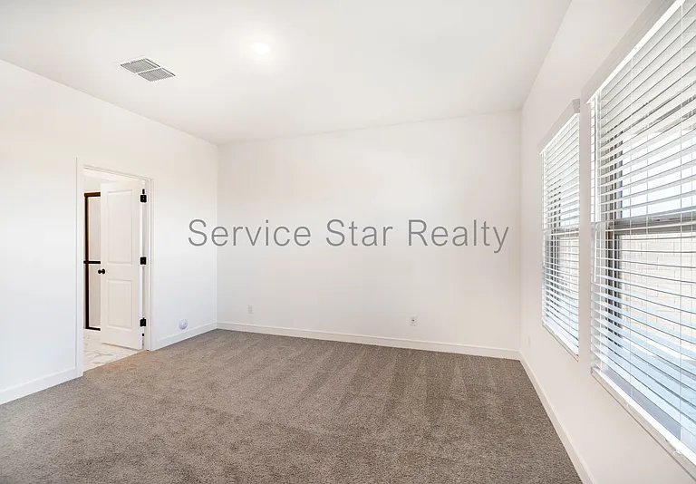 16635 N Lunar St — Photo 7