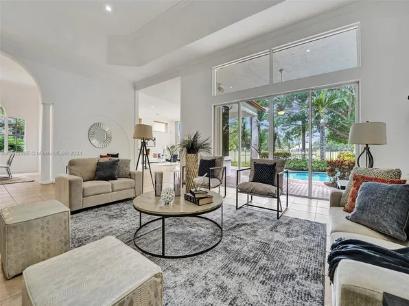 2538 Sanctuary Dr, Weston, FL 33327
