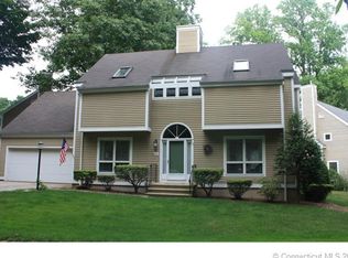 18 Hunting Ridge Farms Rd, Branford, CT 06405
