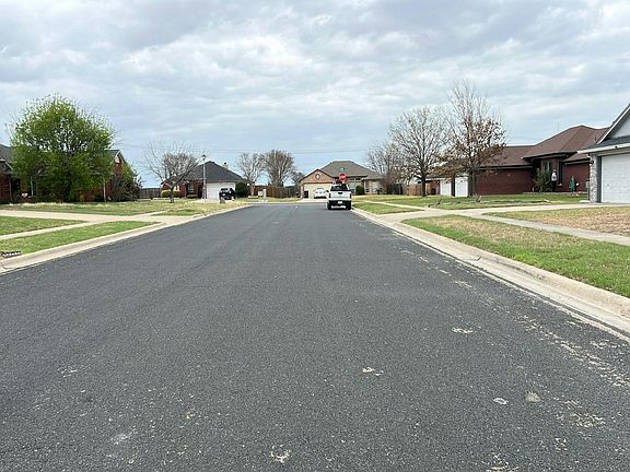 4th image of 4805 Joseph Dr