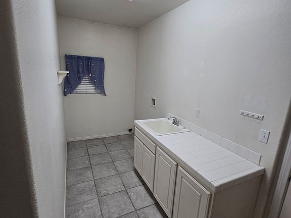 5th image of 12662 Fair Glen Dr
