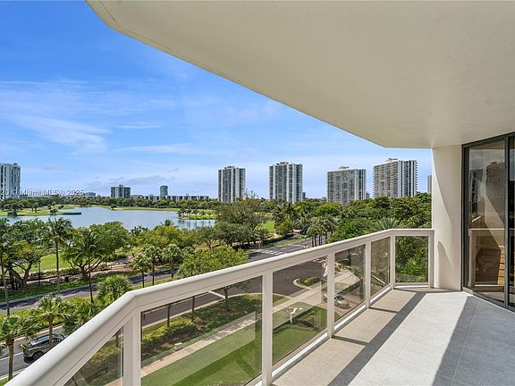 4th image of 20185 E Country Club Dr APT 505