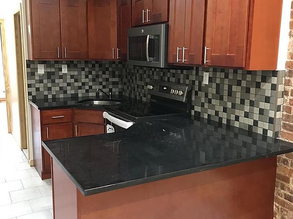 2nd image of 315 Bleecker St APT 3R