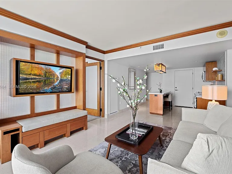 6801 Collins Ave #417 — Photo 6