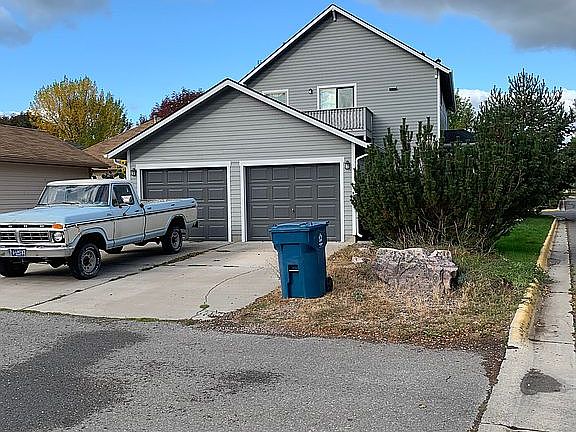 2nd image of 2726 Oshaughnessy St
