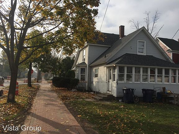 4th image of 1 W 17th St