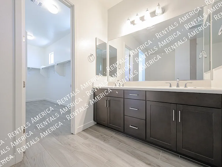 1530 E San Carlos Way — Photo 60