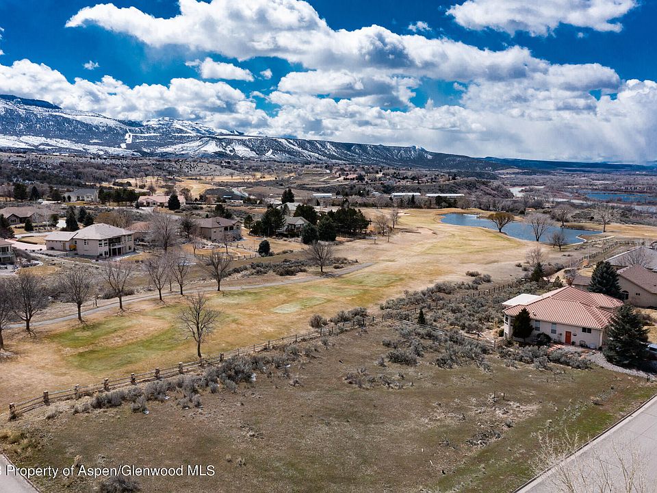 1st image of 90 Meadow Creek Dr