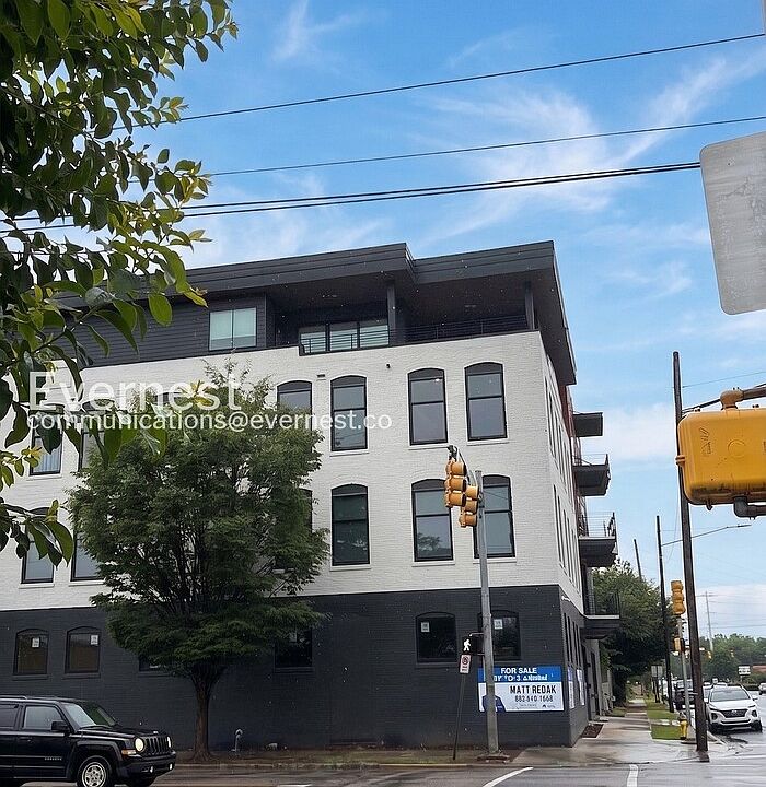 1st image of 1329 4th Ave S #306