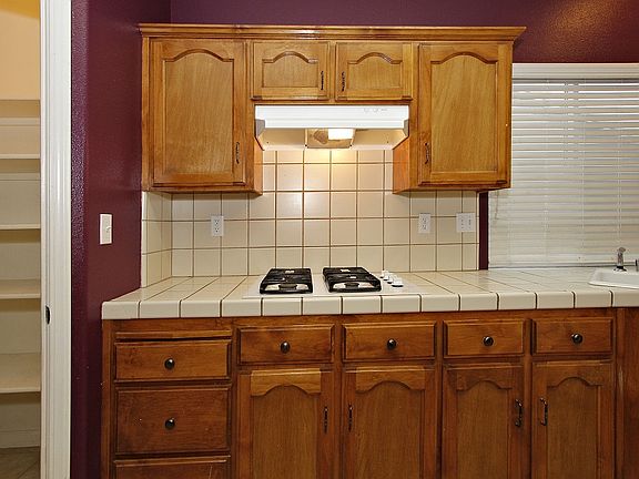 3rd image of 1647 Stinson Dr