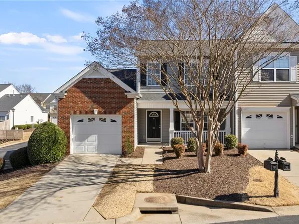 101 Pine Walk Dr, Greenville, SC 29615