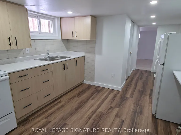 16 Muir Dr — Photo 28