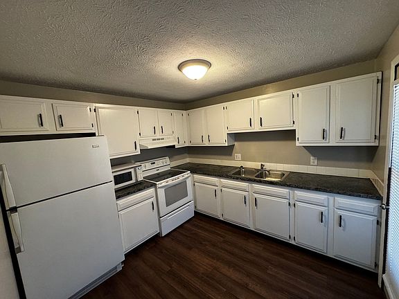 4th image of 809 Kerns Dr NE APT A