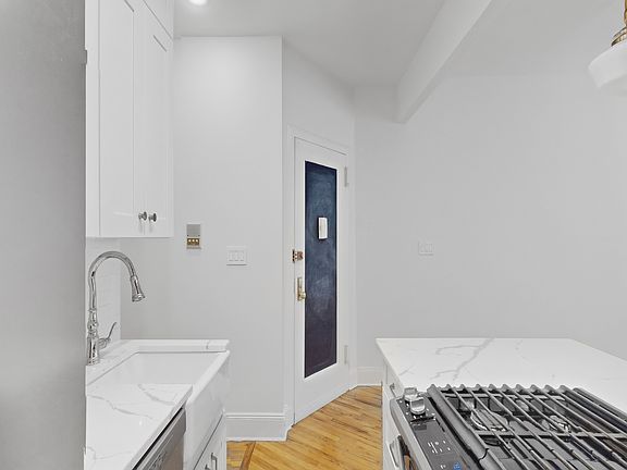 3rd image of 38 Wyckoff St APT 2L