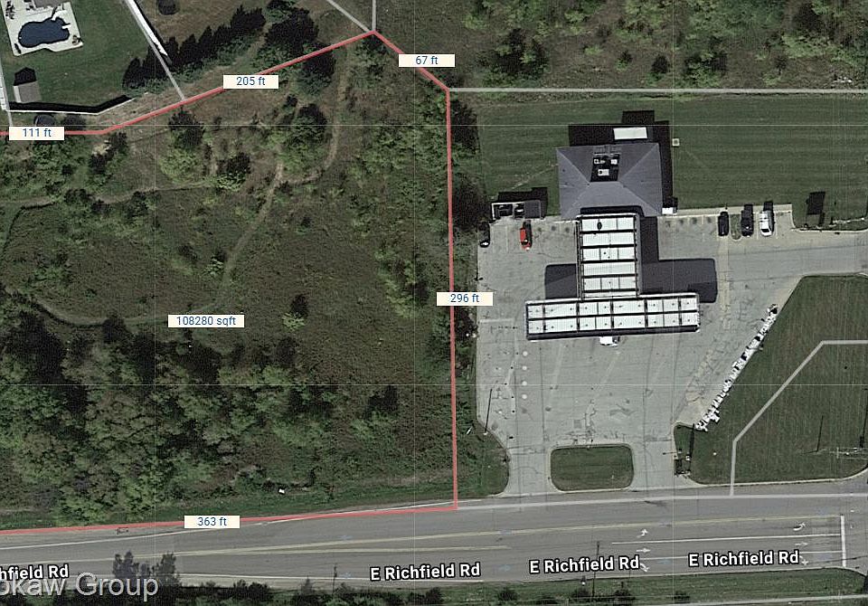 2nd image of 9805 E Richfield Rd