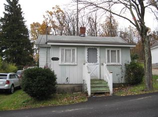 36 Woodward Ave, Hopwood, PA