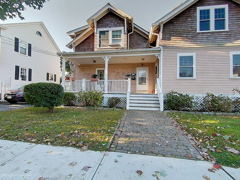 9 Bedlow Ave #4 — Photo 2