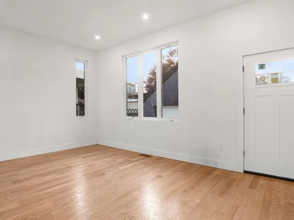 3239 Tierney Place image 15 of 30