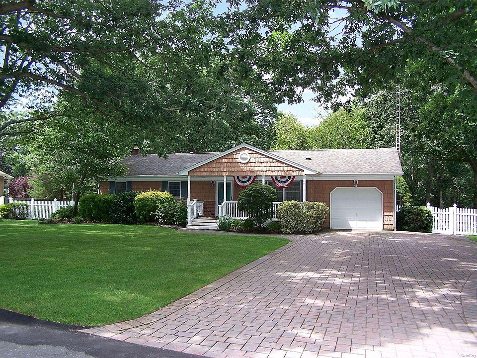 1st image of 36 Joan Ave