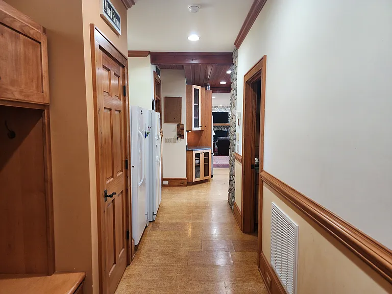 16946 Belle Isle Dr — Photo 17