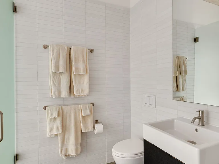 27044 Sea Vista Dr — Photo 35