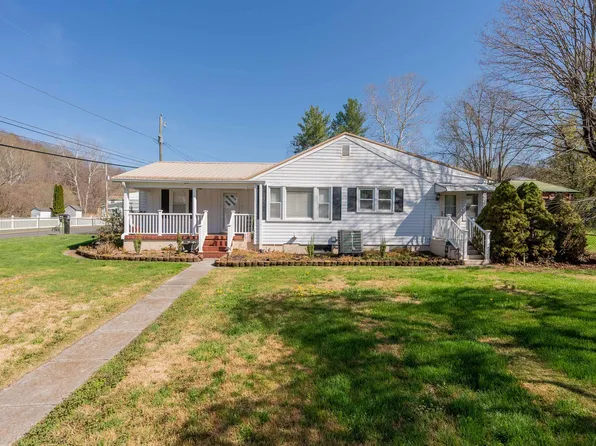503 Cascade Dr, Pembroke, VA 24136