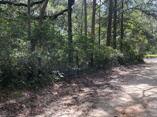 000 W MANITOBA Street, Florahome, FL 32140