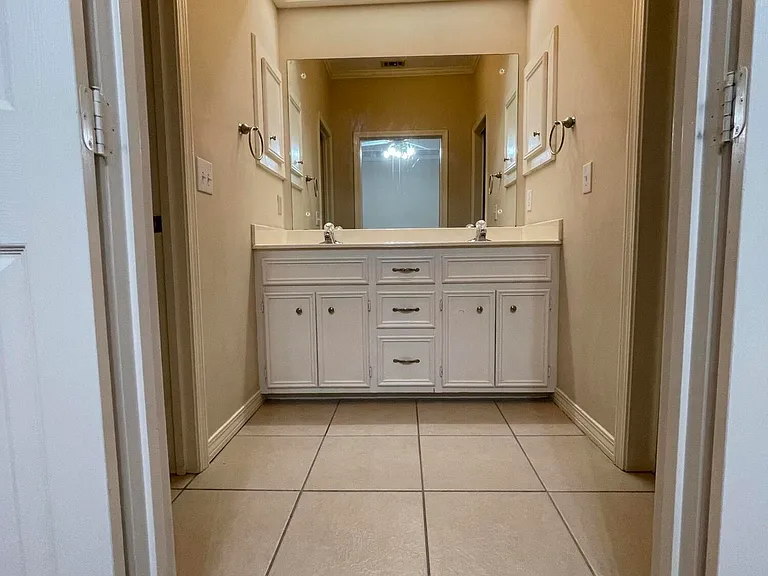 113 Oak Ridge Cir — Photo 11